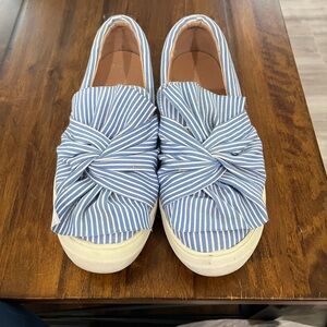 Striped Knot Slip-On Sneakers in Blue and White